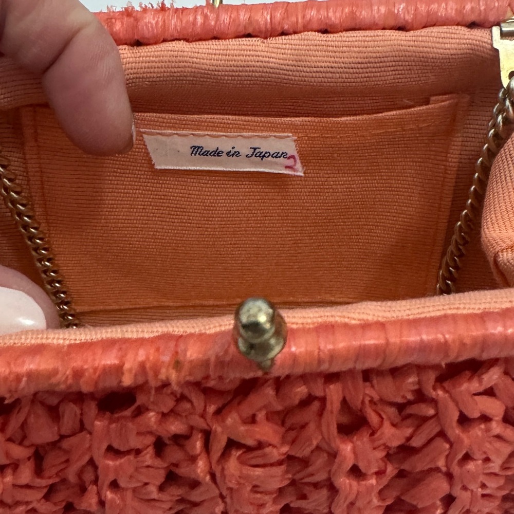 Vintage Coral Crochet Clutch with Gold Chain - Picture 6 of 7
